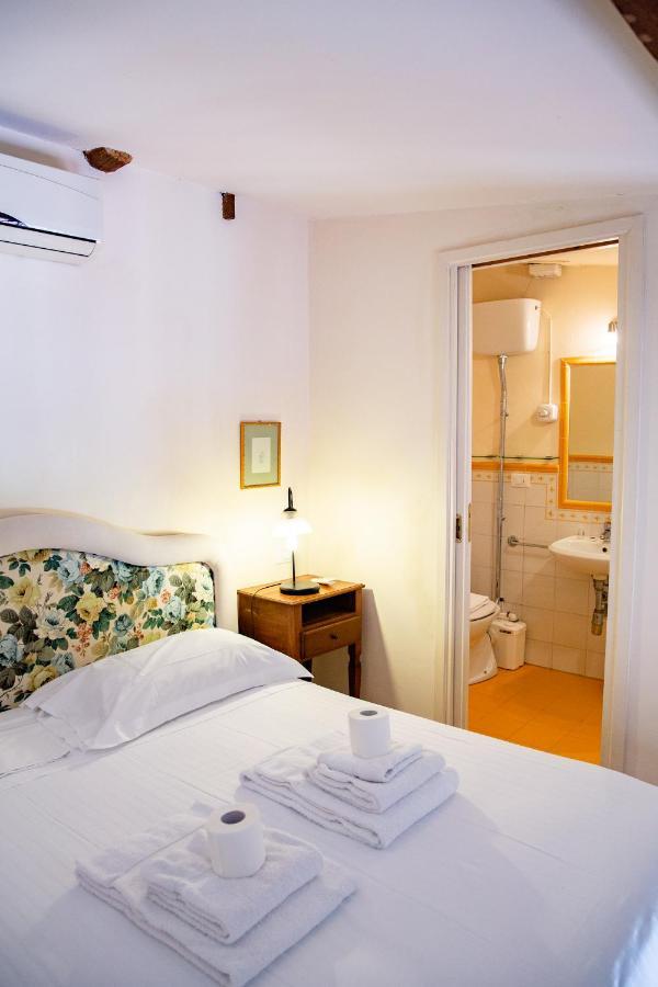 Tranquil Suite Near David Florence Exterior photo
